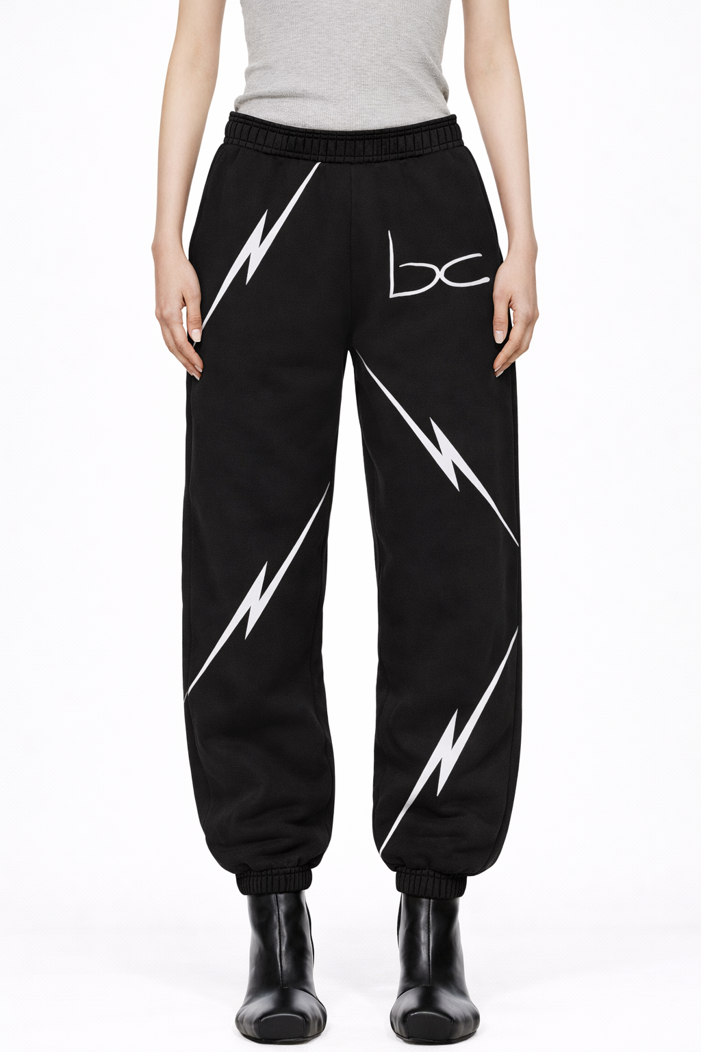 Load image into Gallery viewer, WOMEN'S LIGHTNING LOGO SWEATPANTS BLACK
